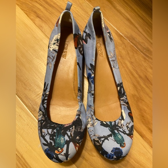 J Crew parrot and floral print Anya ballet flats (NEVER WORN!) - Picture 1 of 5